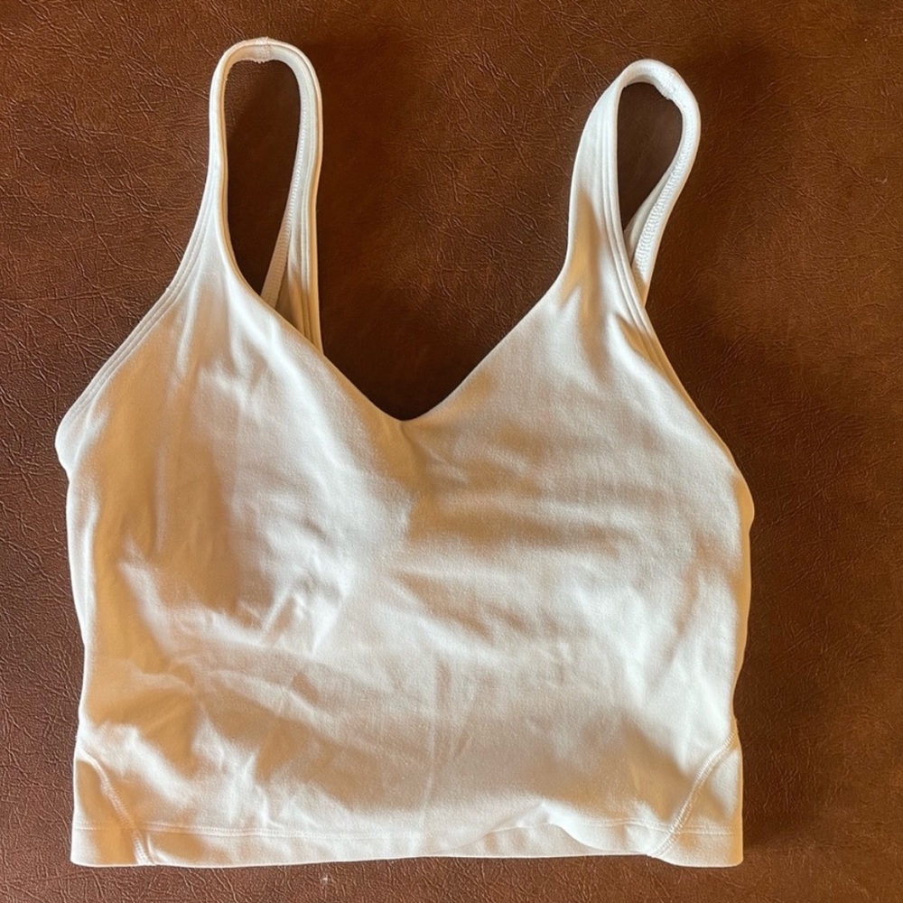 Align tank top
